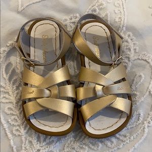 Gold salt water sandals size 10 (toddler)